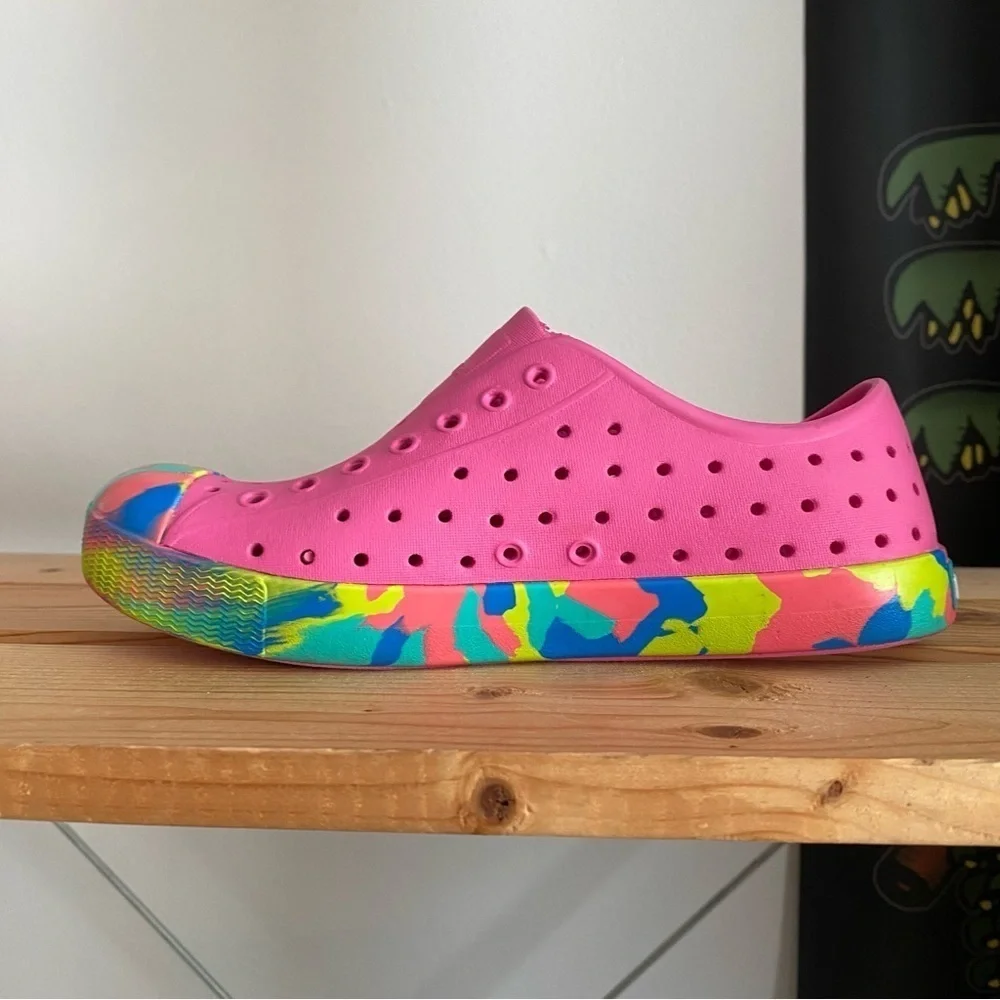 Native Shock Pink Marbled Jefferson Waterproof Shoes 3